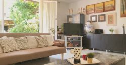 Encantadora casa con jardín, en Can Roses