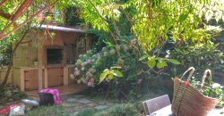 Encantadora casa con jardín, en Can Roses