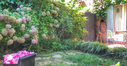 Encantadora casa con jardín, en Can Roses