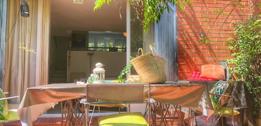 Encantadora casa con jardín, en Can Roses