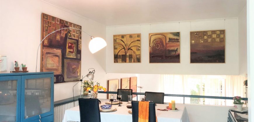 Encantadora casa con jardín, en Can Roses