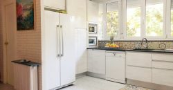 Encantadora casa con jardín, en Can Roses