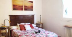 Encantadora casa con jardín, en Can Roses