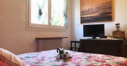 Encantadora casa con jardín, en Can Roses