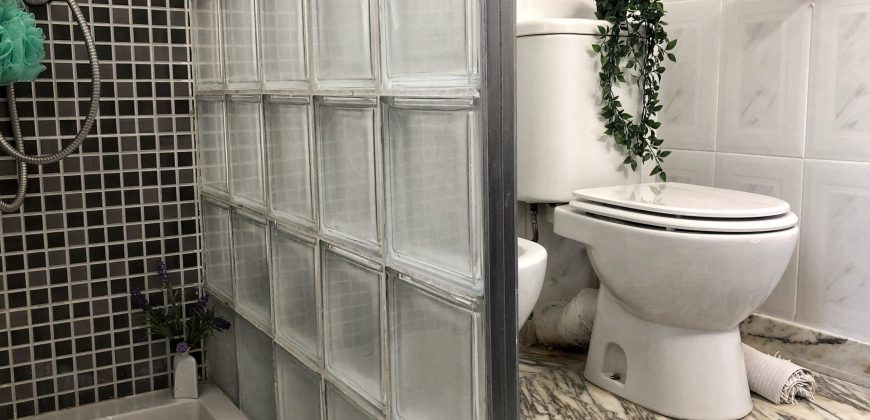 Encantadora casa con jardín, en Can Roses