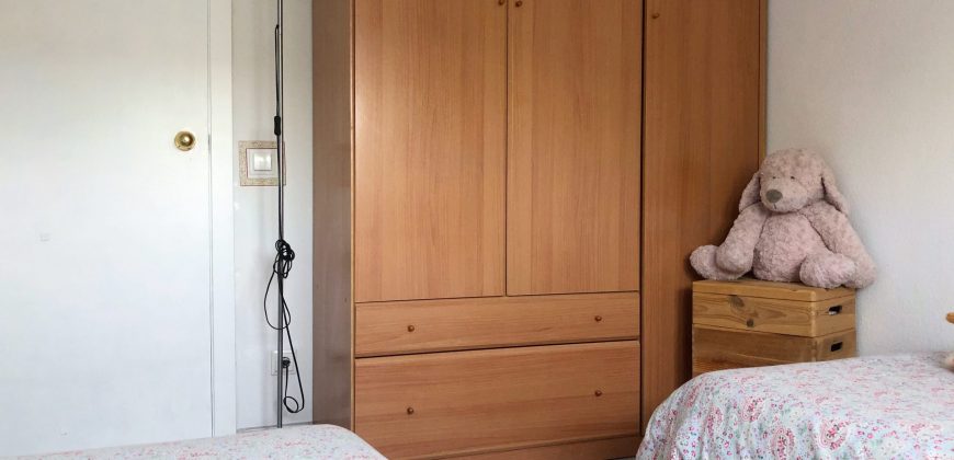 Encantadora casa con jardín, en Can Roses