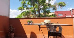 Encantadora casa con jardín, en Can Roses