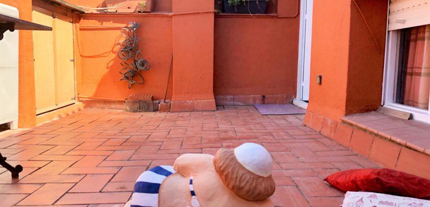 Encantadora casa con jardín, en Can Roses