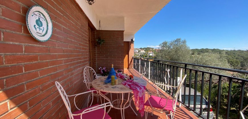 Casa en Can Mir en una sola planta, con jardín y piscina