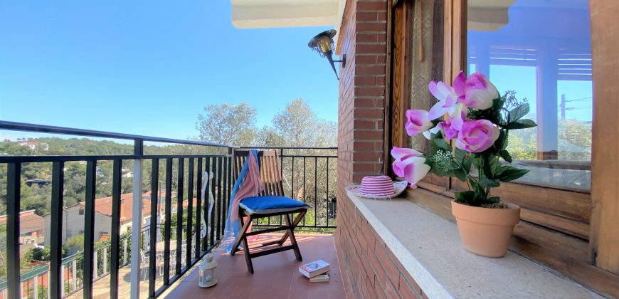 Casa en Can Mir en una sola planta, con jardín y piscina