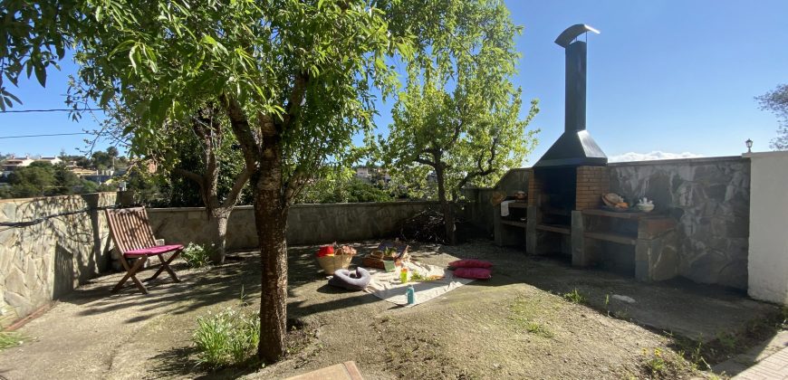 Casa en Can Mir en una sola planta, con jardín y piscina
