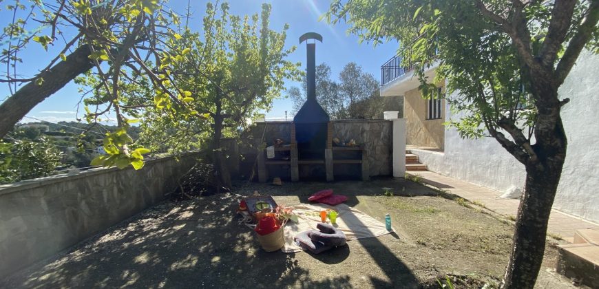 Casa en Can Mir en una sola planta, con jardín y piscina