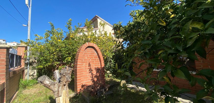 Casa en Can Mir en una sola planta, con jardín y piscina