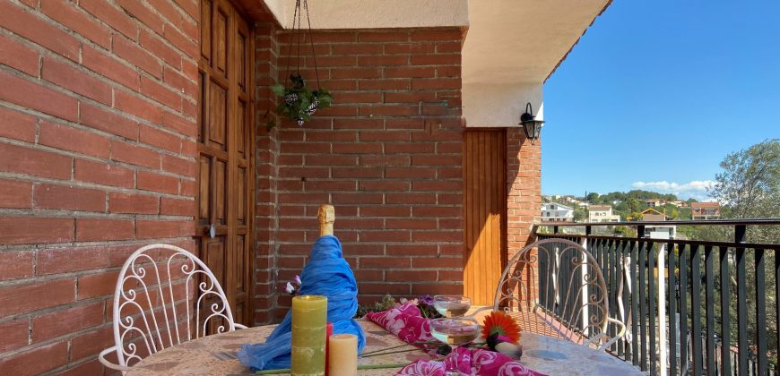 Casa en Can Mir en una sola planta, con jardín y piscina