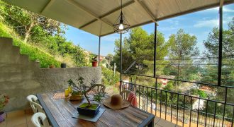 Preciosa casa de 4 h