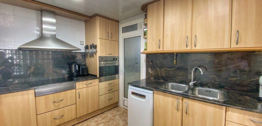 Piso amplio y luminoso con bonitas vistas