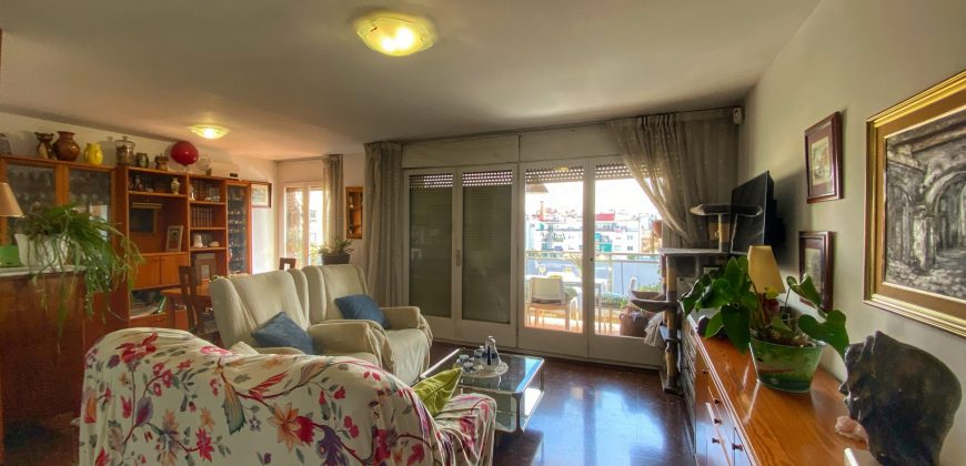 Piso amplio y luminoso con bonitas vistas