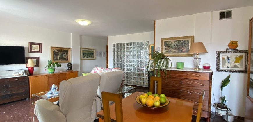 Piso amplio y luminoso con bonitas vistas