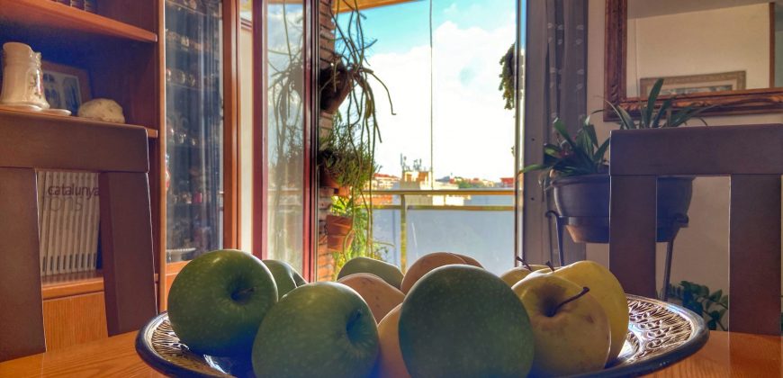 Piso amplio y luminoso con bonitas vistas