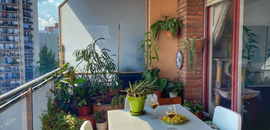 Piso amplio y luminoso con bonitas vistas