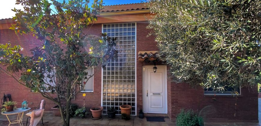 Impecable casa unifamiliar en Vallés Park
