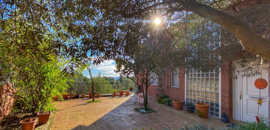 Impecable casa unifamiliar en Vallés Park