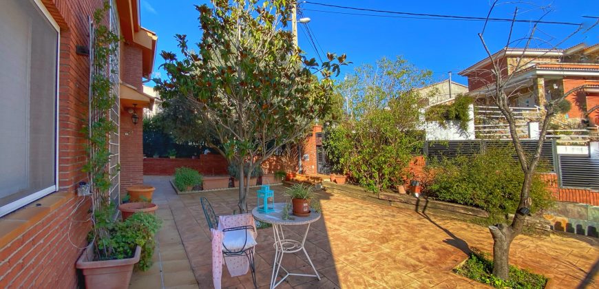 Impecable casa unifamiliar en Vallés Park