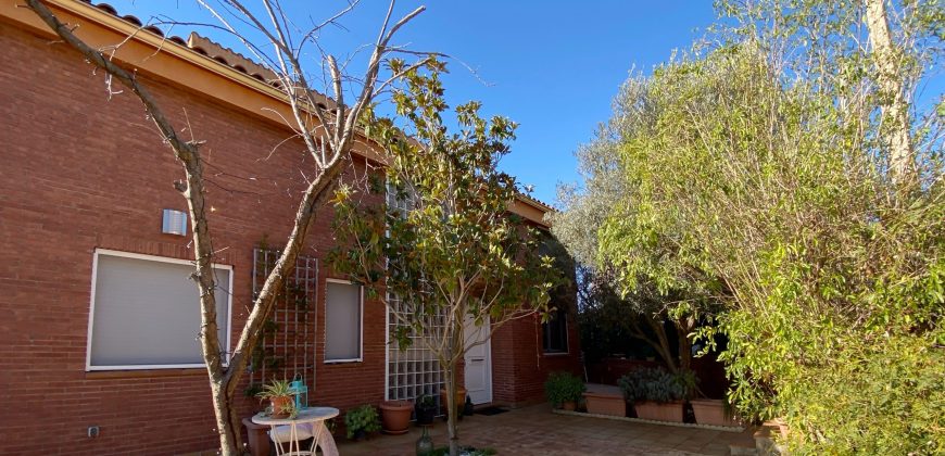 Impecable casa unifamiliar en Vallés Park