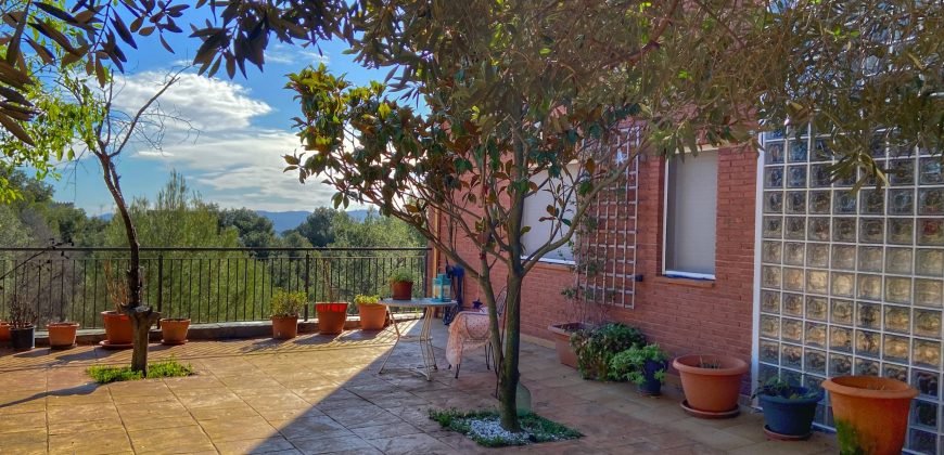 Impecable casa unifamiliar en Vallés Park