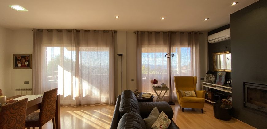 Impecable casa unifamiliar en Vallés Park