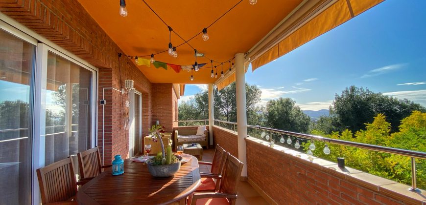 Impecable casa unifamiliar en Vallés Park