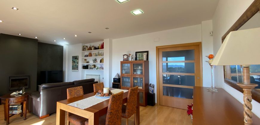Impecable casa unifamiliar en Vallés Park