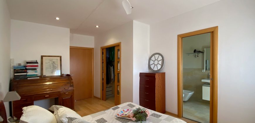 Impecable casa unifamiliar en Vallés Park