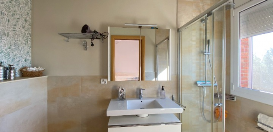 Impecable casa unifamiliar en Vallés Park