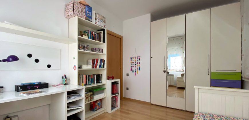 Impecable casa unifamiliar en Vallés Park