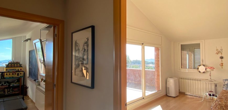 Impecable casa unifamiliar en Vallés Park