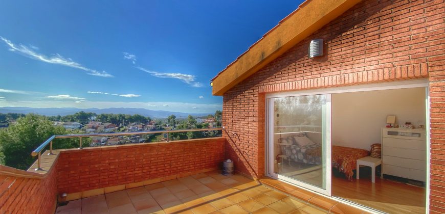Impecable casa unifamiliar en Vallés Park