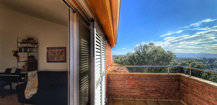 Impecable casa unifamiliar en Vallés Park