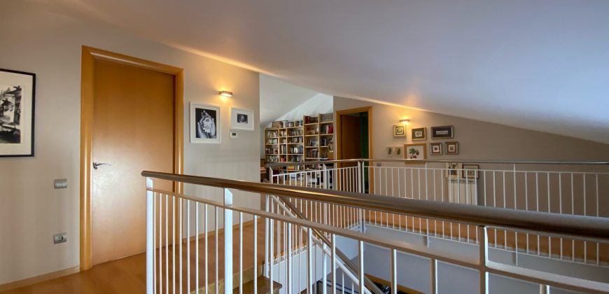 Impecable casa unifamiliar en Vallés Park