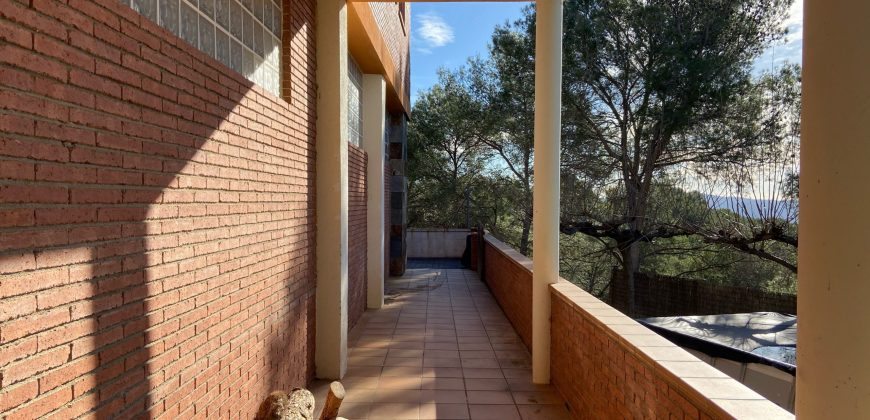 Impecable casa unifamiliar en Vallés Park